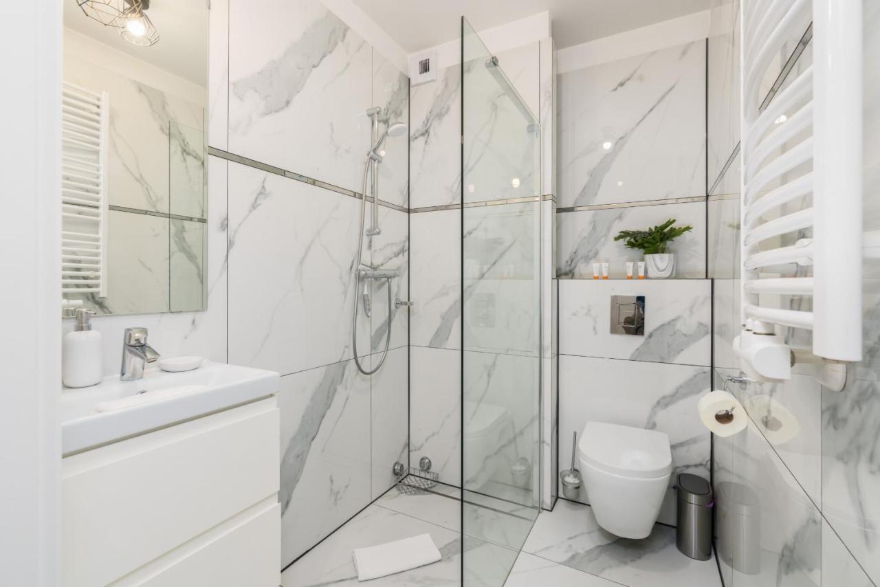 Poznan Old Market Studio By Noclegi Renters ภายนอก รูปภาพ